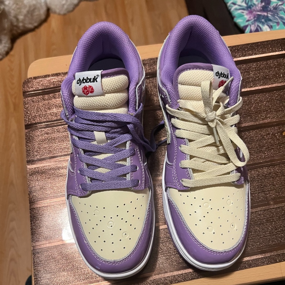 Donny The Dybbuk Lucky 7 Orchids Low Sneakers Size 10 Dice NEW Liliac Cream